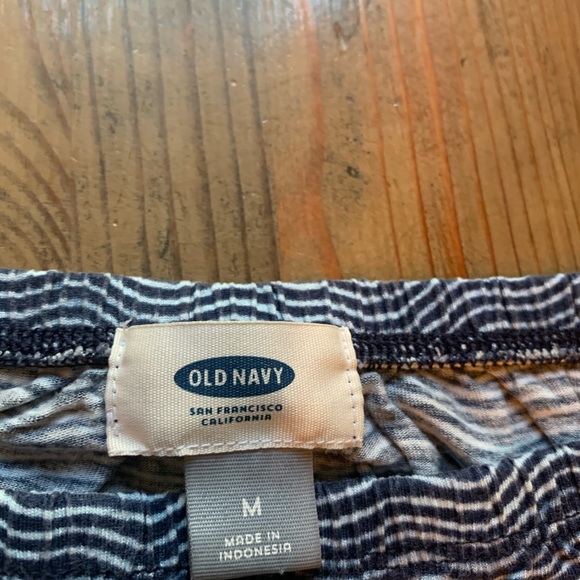 Old Navy Top (M) - Picture 2 of 3